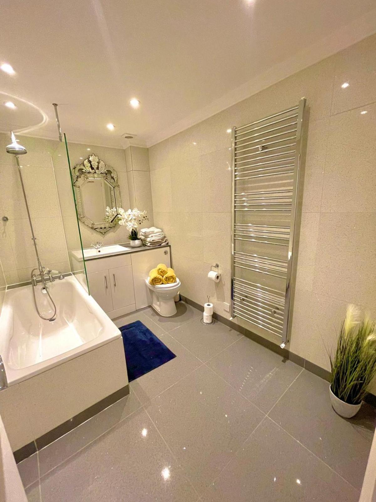 Private 1 Bed Flat Chelsea * London