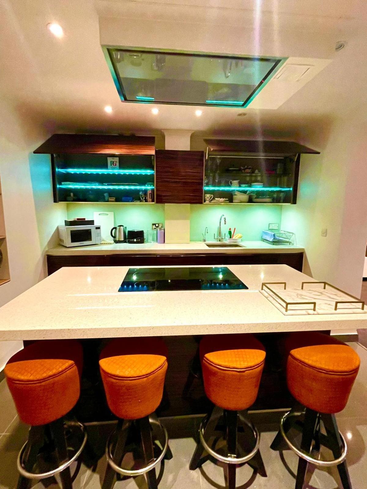 Private 1 Bed Flat Chelsea * London